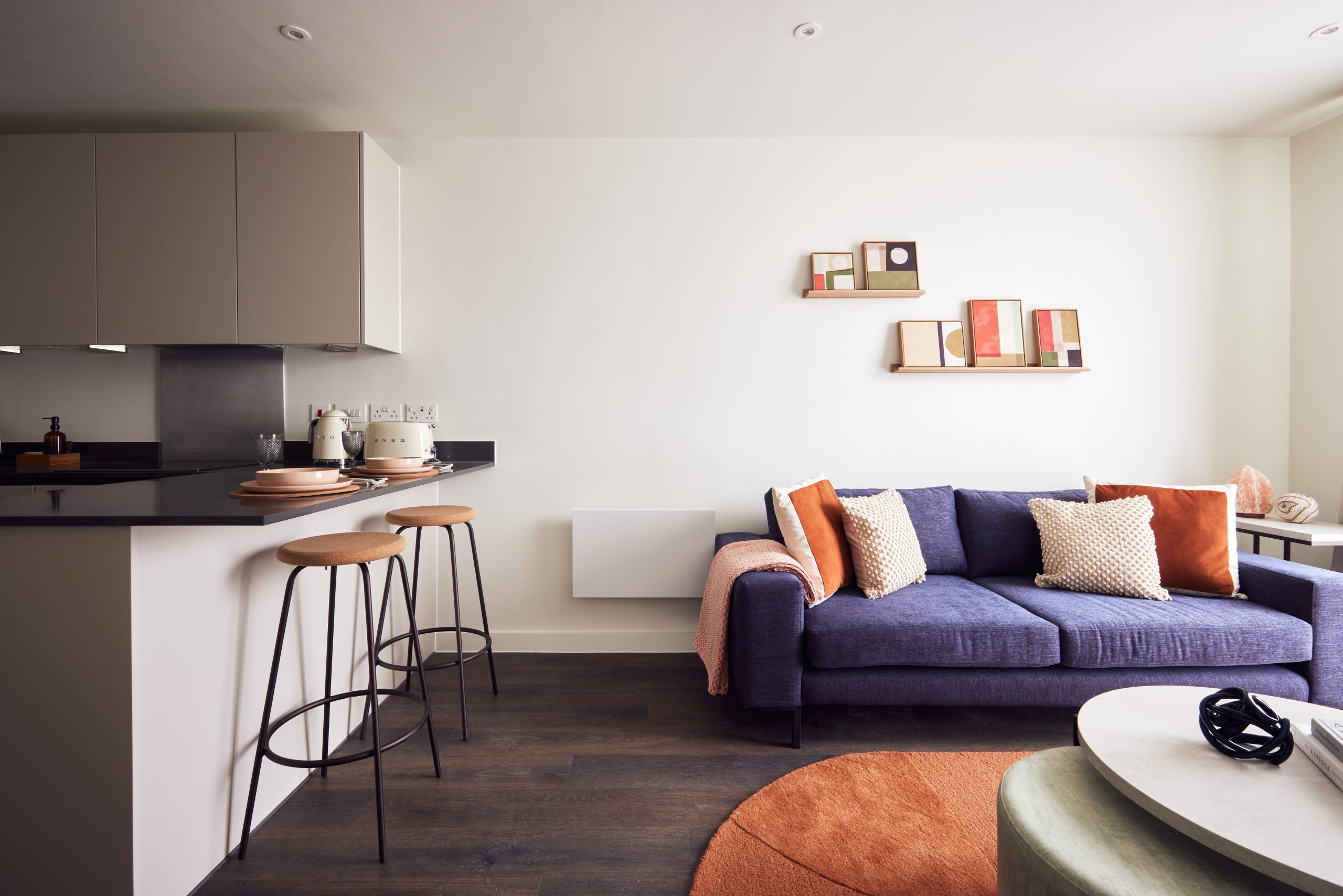 Apartment living room in Corkfield